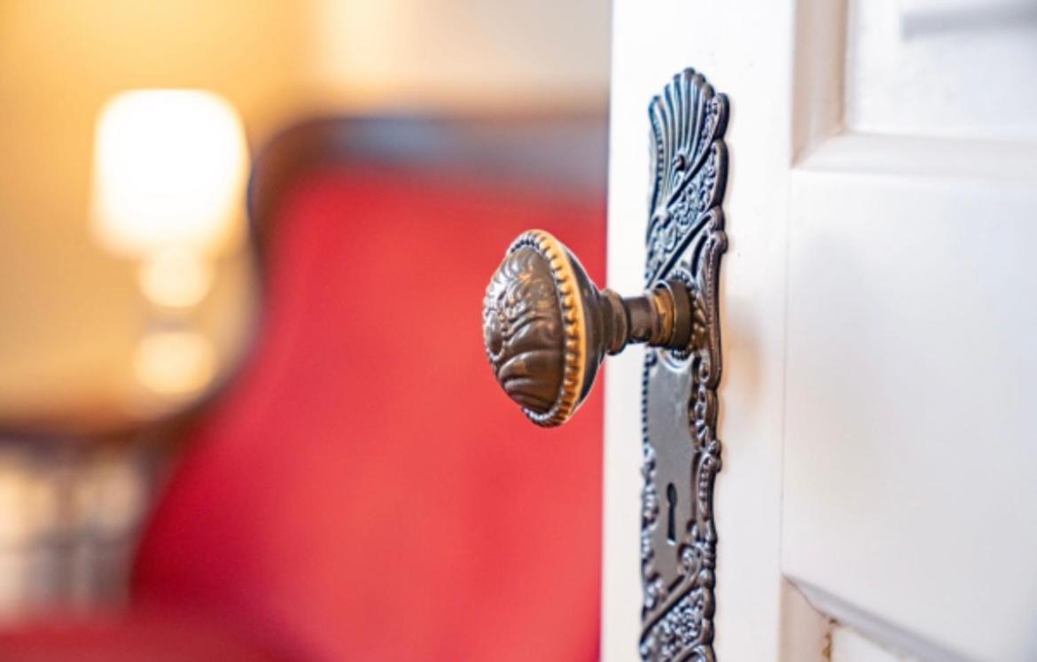 The Victorian Guesthouse デルフォス  エクステリア 写真